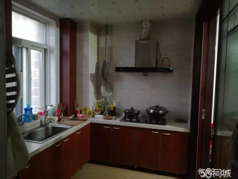 阳光华府 精装边户 133平 送4个阳台 房东急卖 随时看房